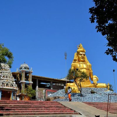 dopts4zej1gqj88u0a9d9dab8a240ba502_450px-Sri_Lanka-Trincomalee-Tempel3